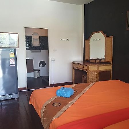 The Corner Transit Hostel Ko Samui Extérieur photo